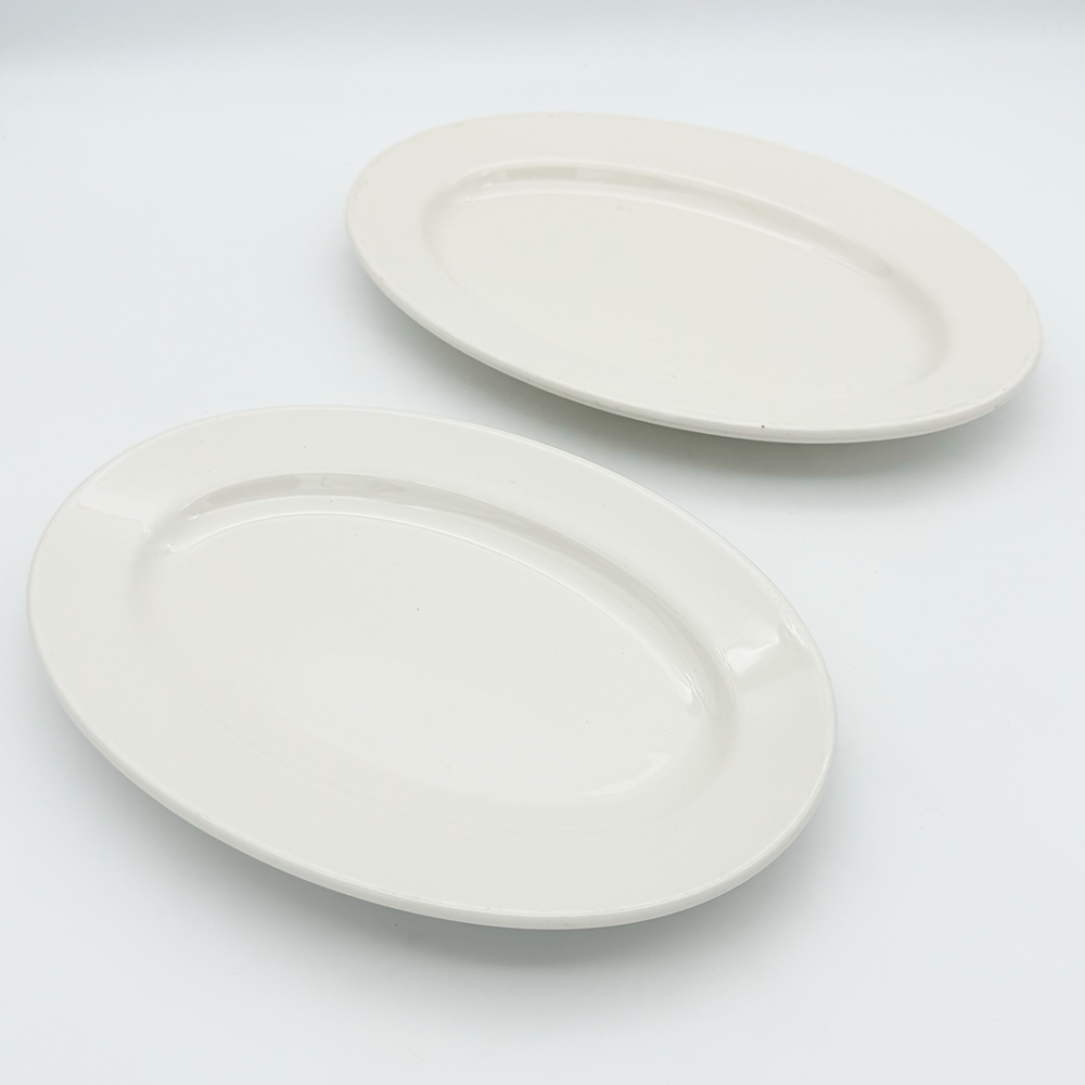 Prato de louça oval